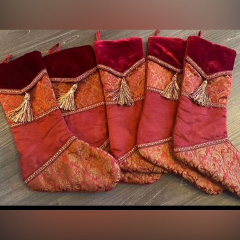 5 burgundy and gold stockings and matching tree skirt